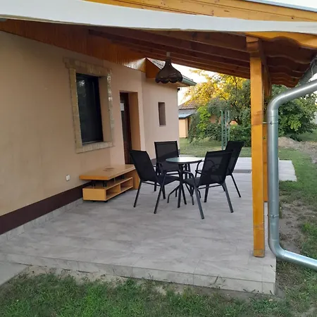 Apartament Pored Jezera *