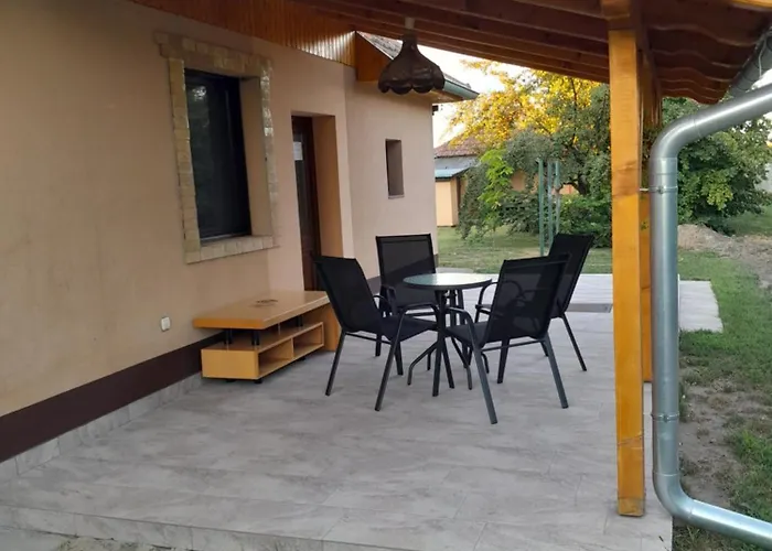 Apartman Pored Jezera *